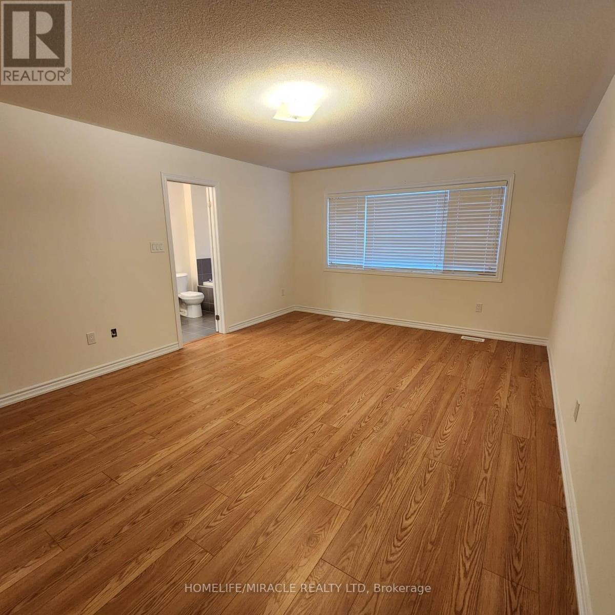 35 Tamworth Terrace, Barrie, Ontario L9J 0W5 - Photo 6 - S12561716