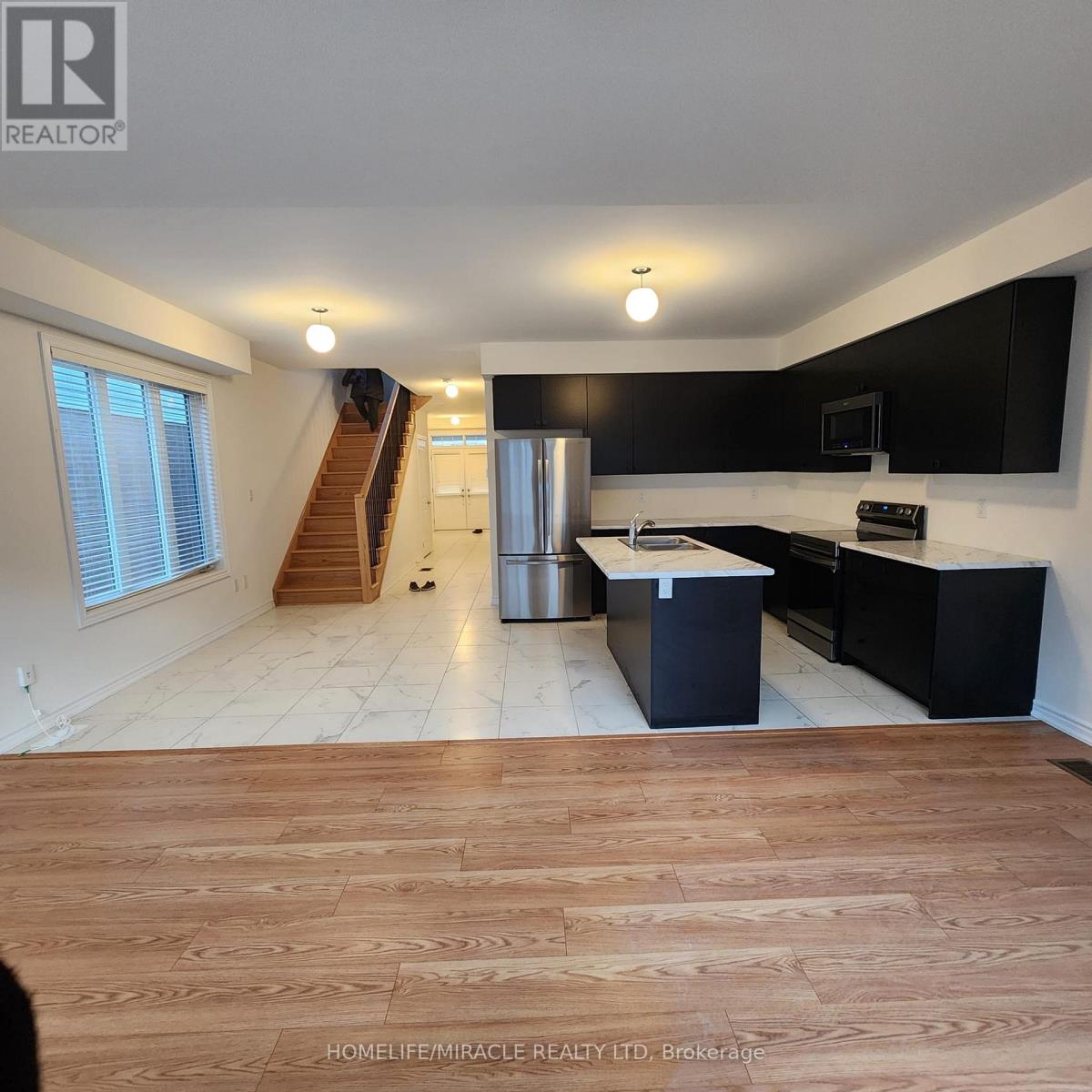 35 Tamworth Terrace, Barrie, Ontario L9J 0W5 - Photo 19 - S12561716