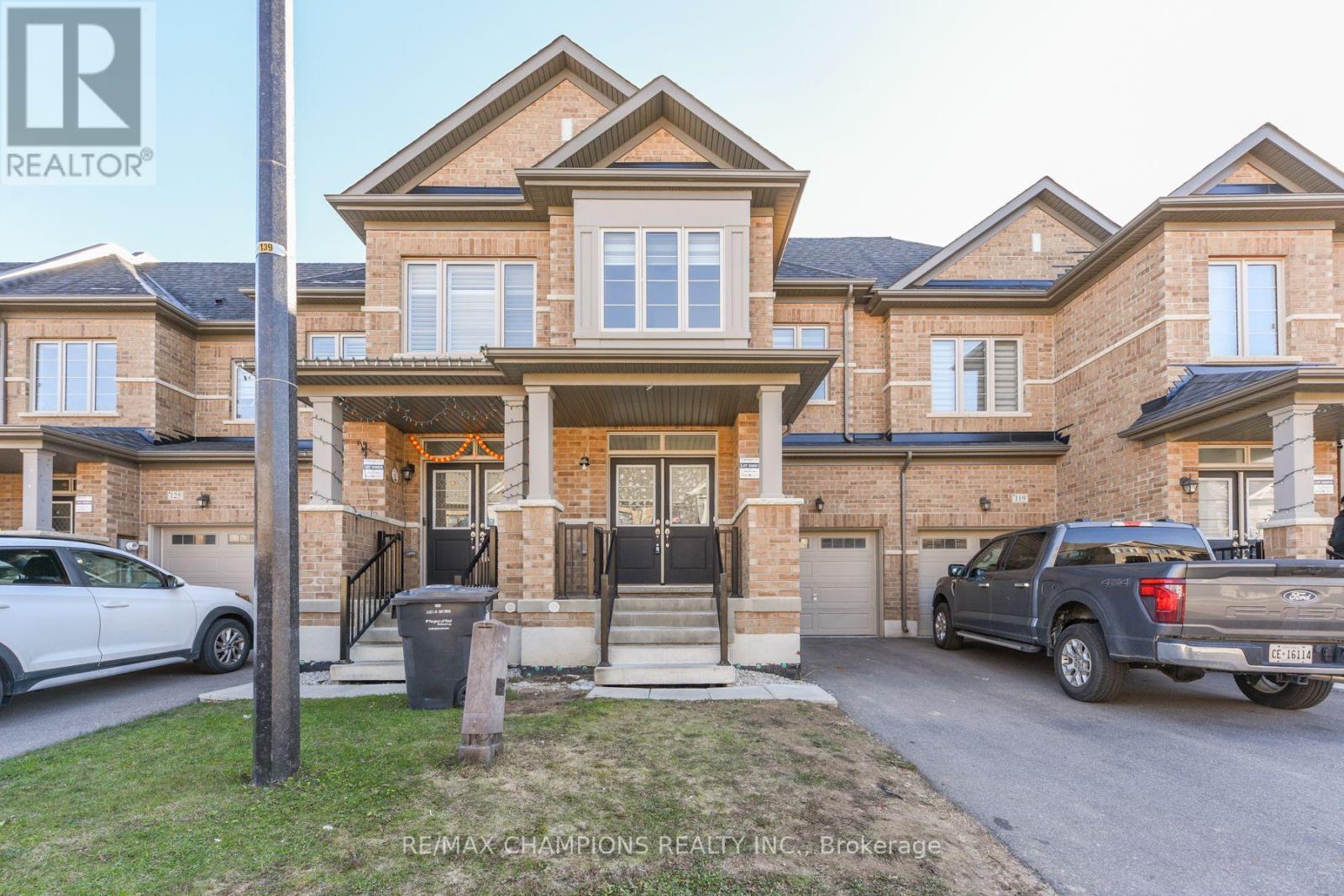 121 ADVENTURA ROAD, Brampton, Ontario
