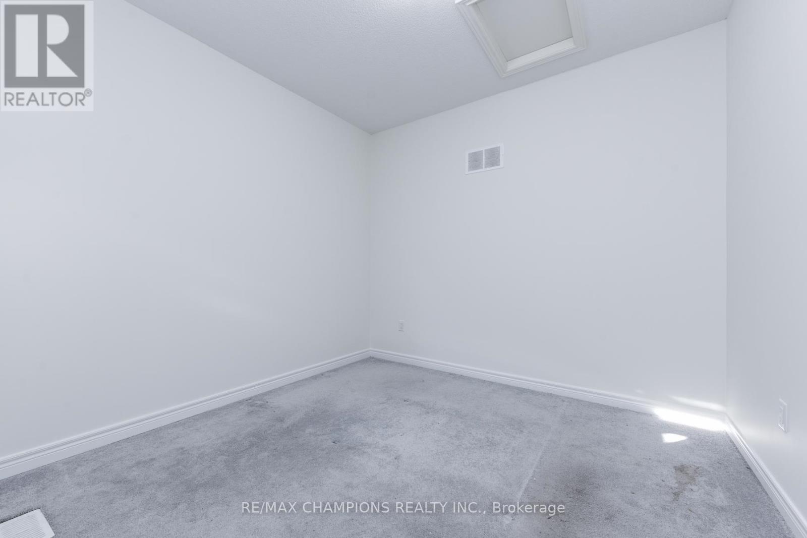 121 Adventura Road, Brampton, Ontario  L7A 0B7 - Photo 28 - W12555378