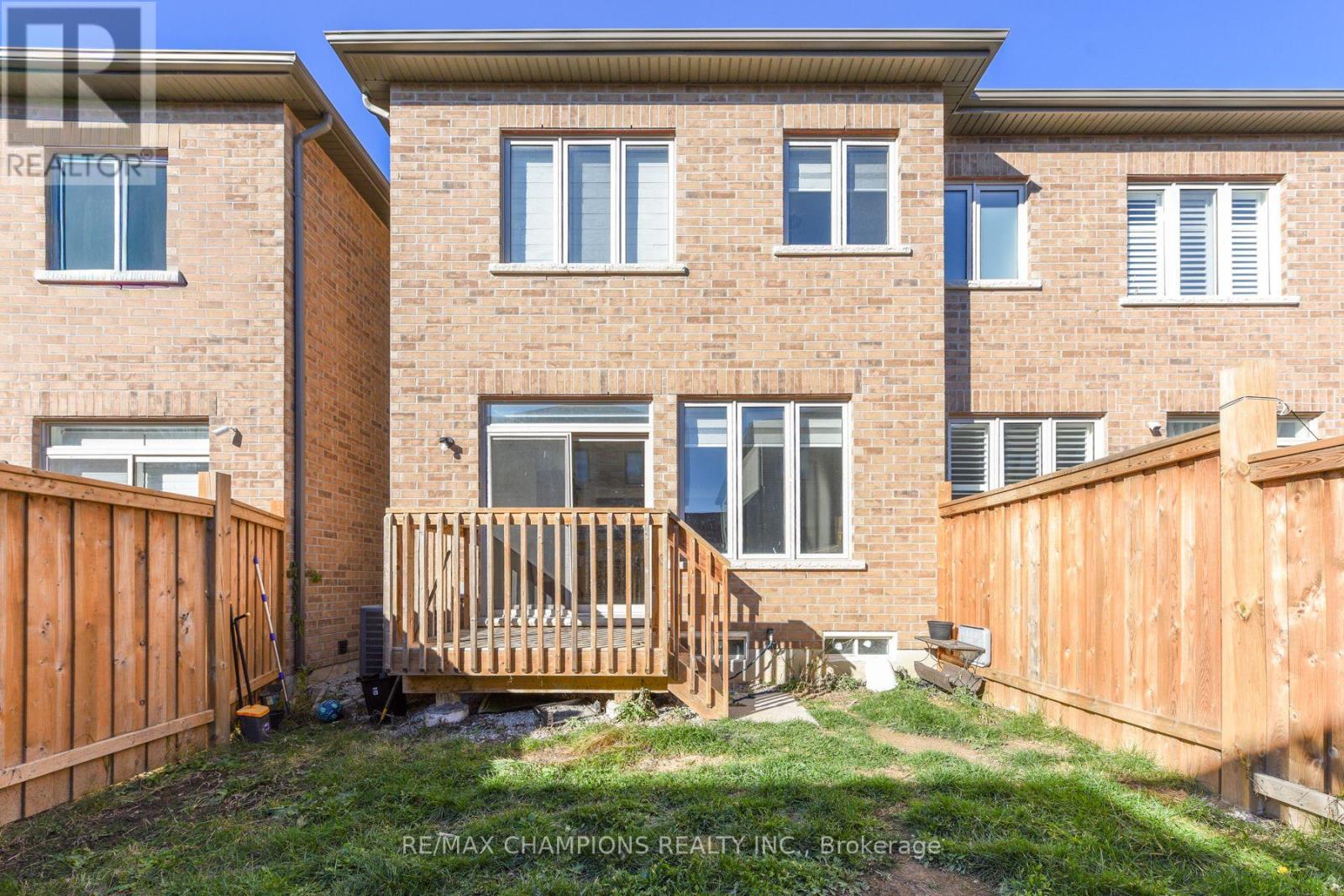 121 Adventura Road, Brampton, Ontario  L7A 0B7 - Photo 50 - W12555378