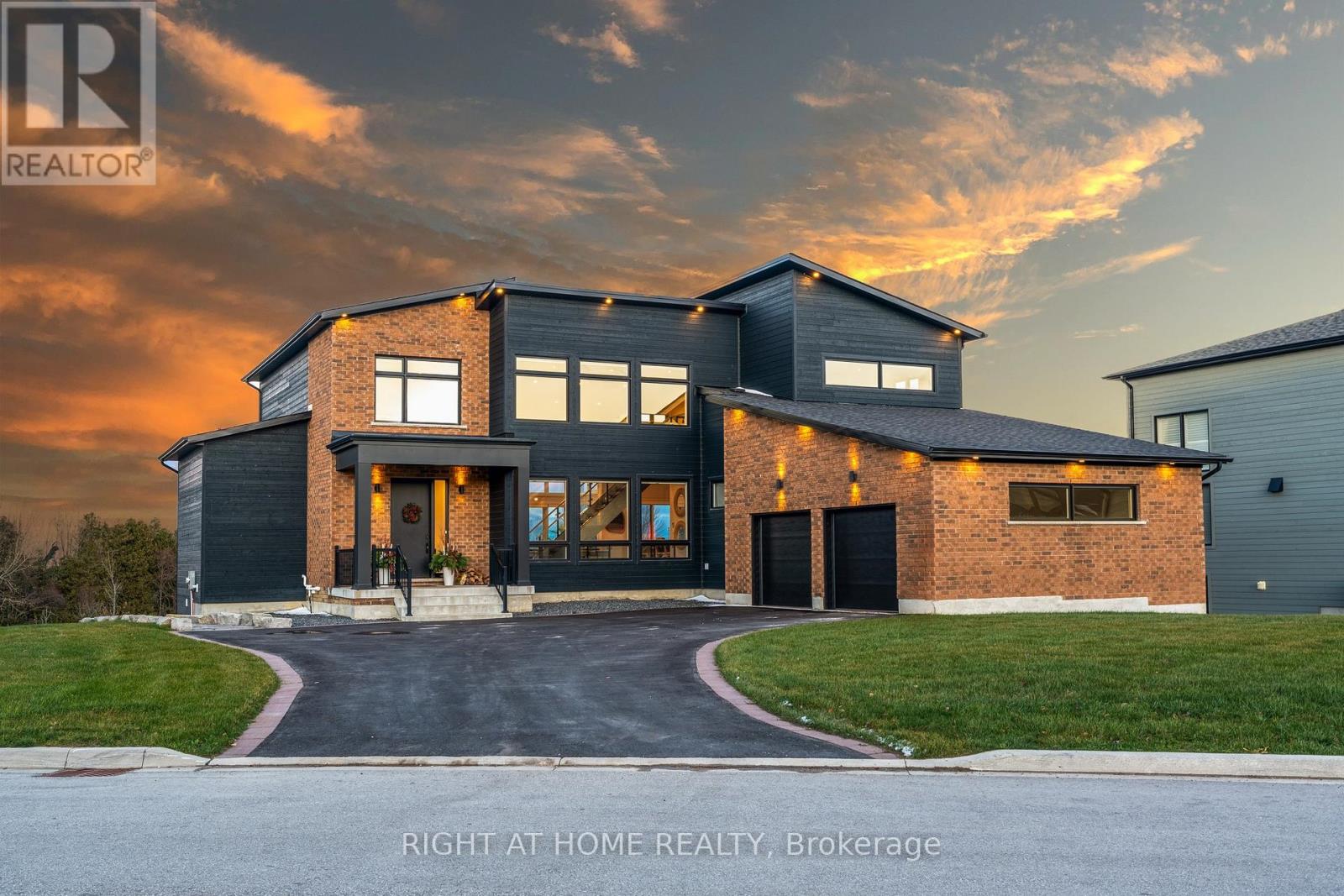 101 SLADDEN COURT, Blue Mountains, Ontario