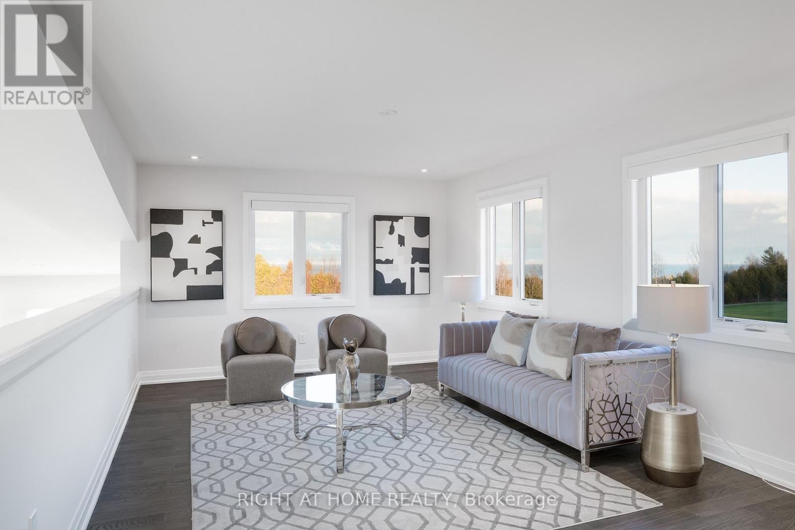 101 Sladden Court, Blue Mountains, Ontario N0H 2P0 - Photo 28 - X12564654