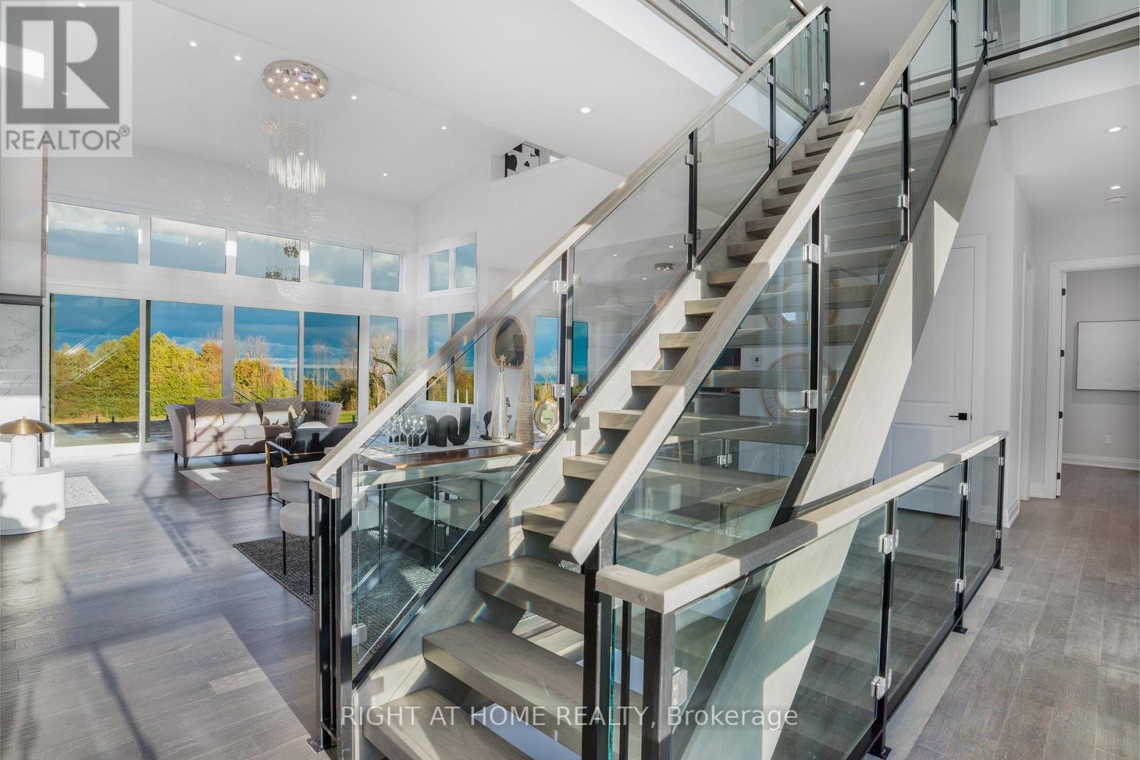 101 Sladden Court, Blue Mountains, Ontario N0H 2P0 - Photo 3 - X12564654