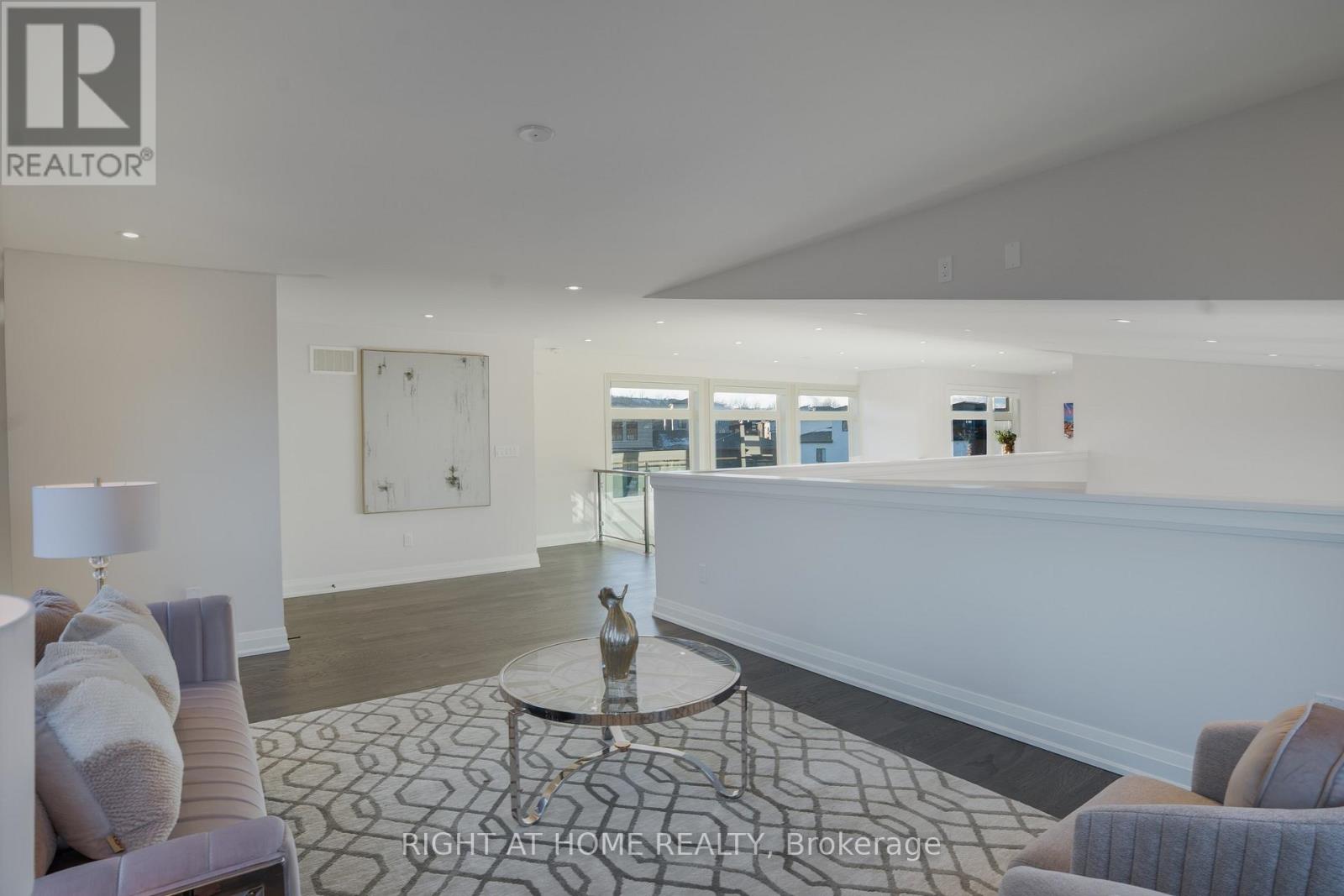 101 Sladden Court, Blue Mountains, Ontario N0H 2P0 - Photo 30 - X12564654