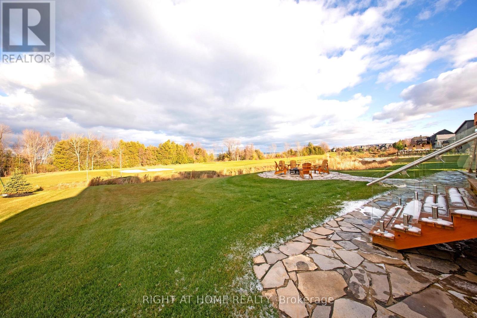 101 Sladden Court, Blue Mountains, Ontario N0H 2P0 - Photo 44 - X12564654