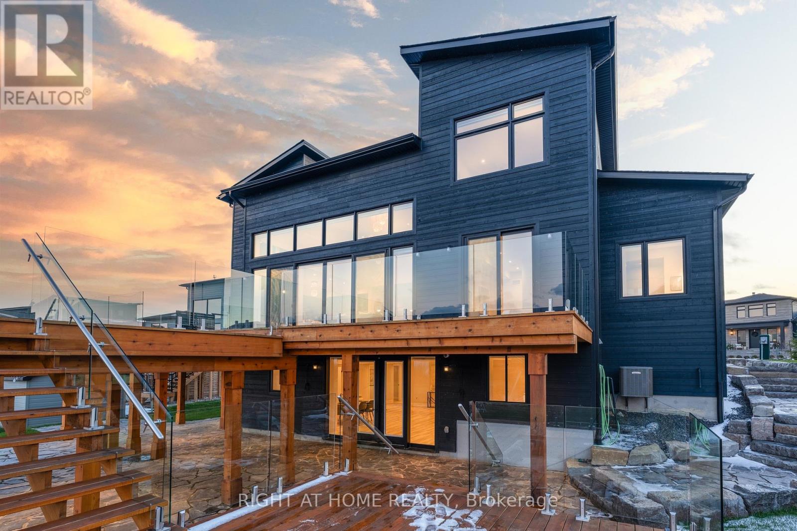 101 Sladden Court, Blue Mountains, Ontario N0H 2P0 - Photo 50 - X12564654