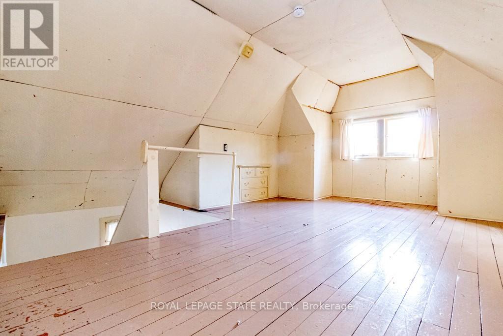 86 Dromore Crescent, Hamilton, Ontario  L8S 4B2 - Photo 25 - X12564674