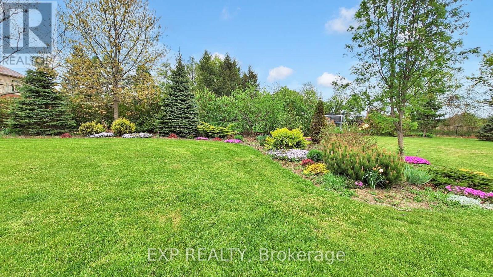 42 Somerville Crescent, Mulmur, Ontario  L0N 1M0 - Photo 38 - X12564694