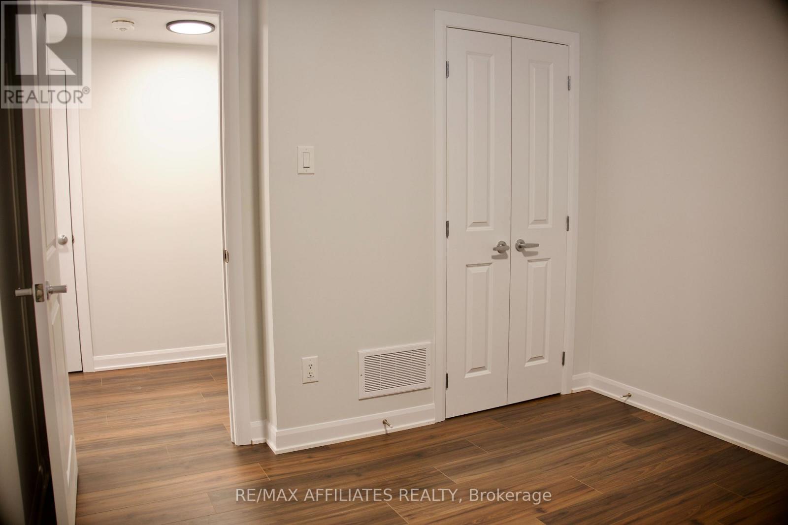 21 - 701 Glenroy Gilbert Drive, Ottawa, Ontario  K2J 5W2 - Photo 18 - X12564728