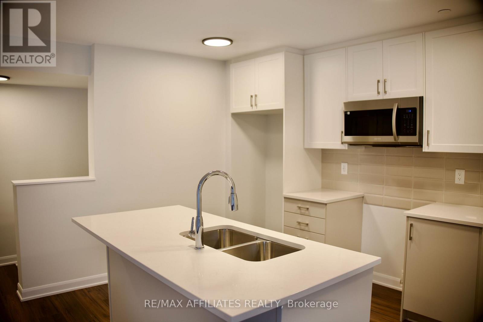 21 - 701 Glenroy Gilbert Drive, Ottawa, Ontario  K2J 5W2 - Photo 7 - X12564728