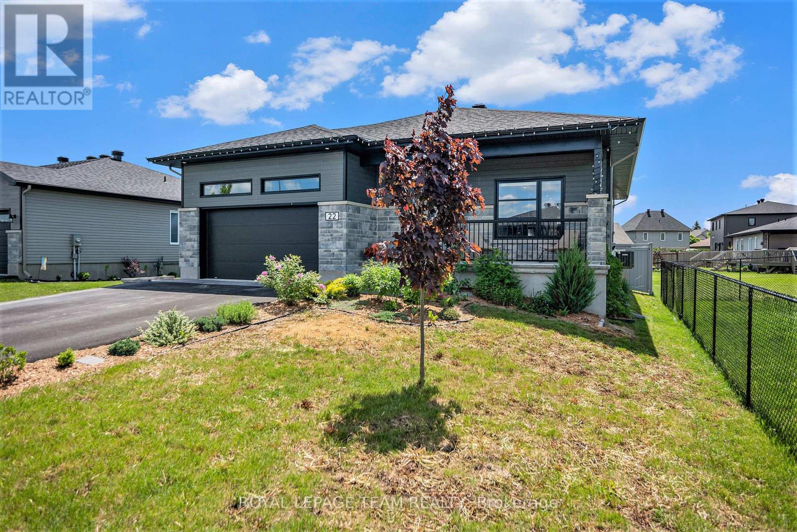 22 Matheson Street, North Stormont, Ontario K0A 1R0 - Photo 2 - X12564768