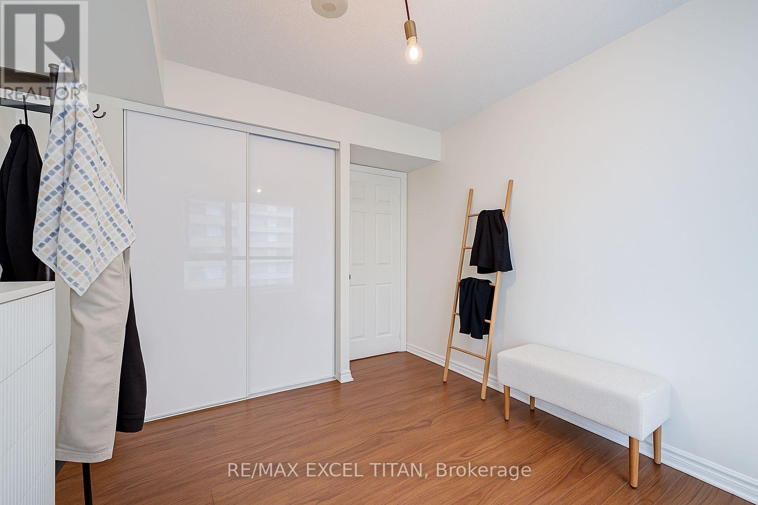 2006 - 19 Grand Trunk Crescent, Toronto, Ontario  M5J 3A3 - Photo 29 - C12562918