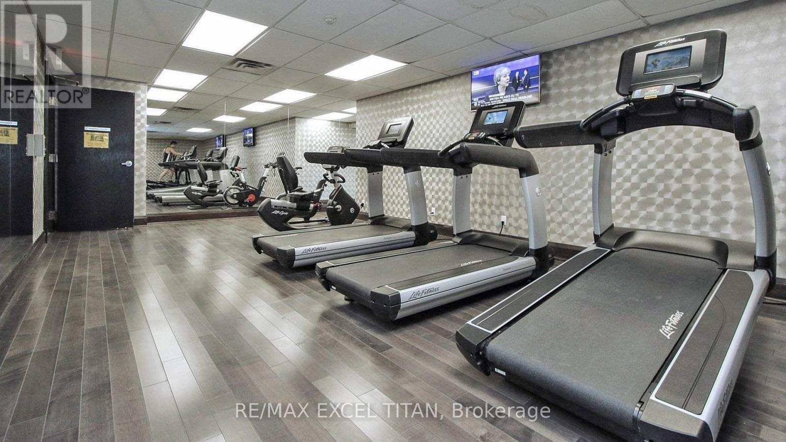 2006 - 19 Grand Trunk Crescent, Toronto, Ontario  M5J 3A3 - Photo 40 - C12562918