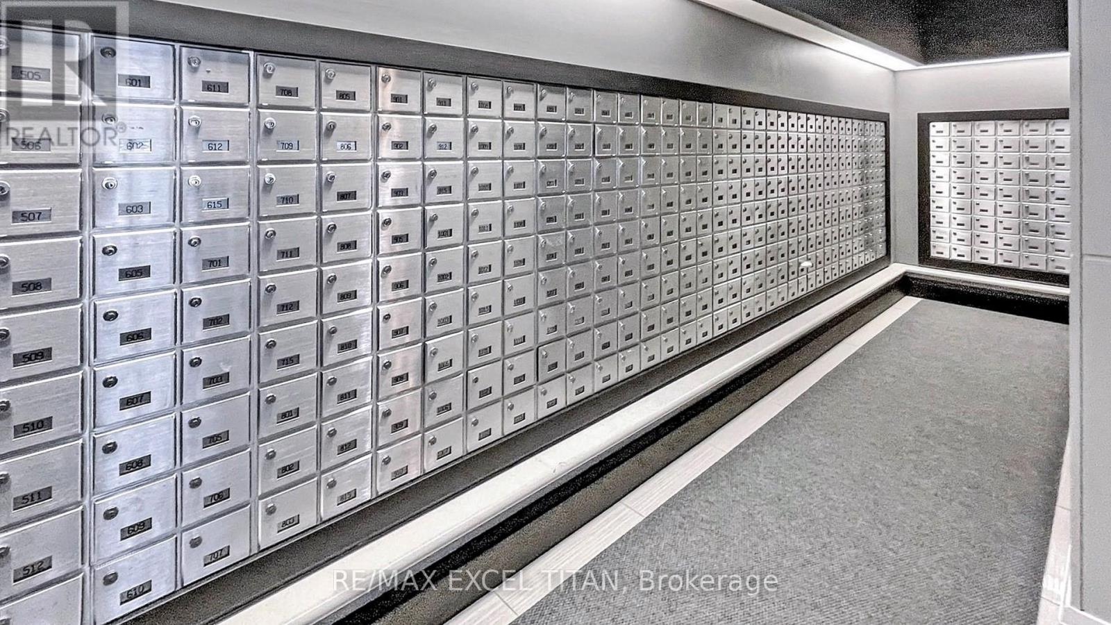 2006 - 19 Grand Trunk Crescent, Toronto, Ontario  M5J 3A3 - Photo 42 - C12562918