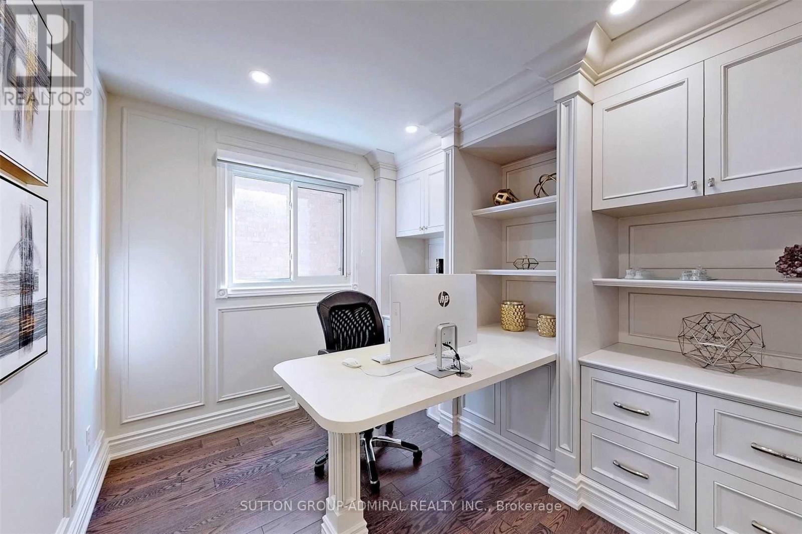 45 Pinewood Drive, Vaughan, Ontario  L4J 5N8 - Photo 19 - N12554860