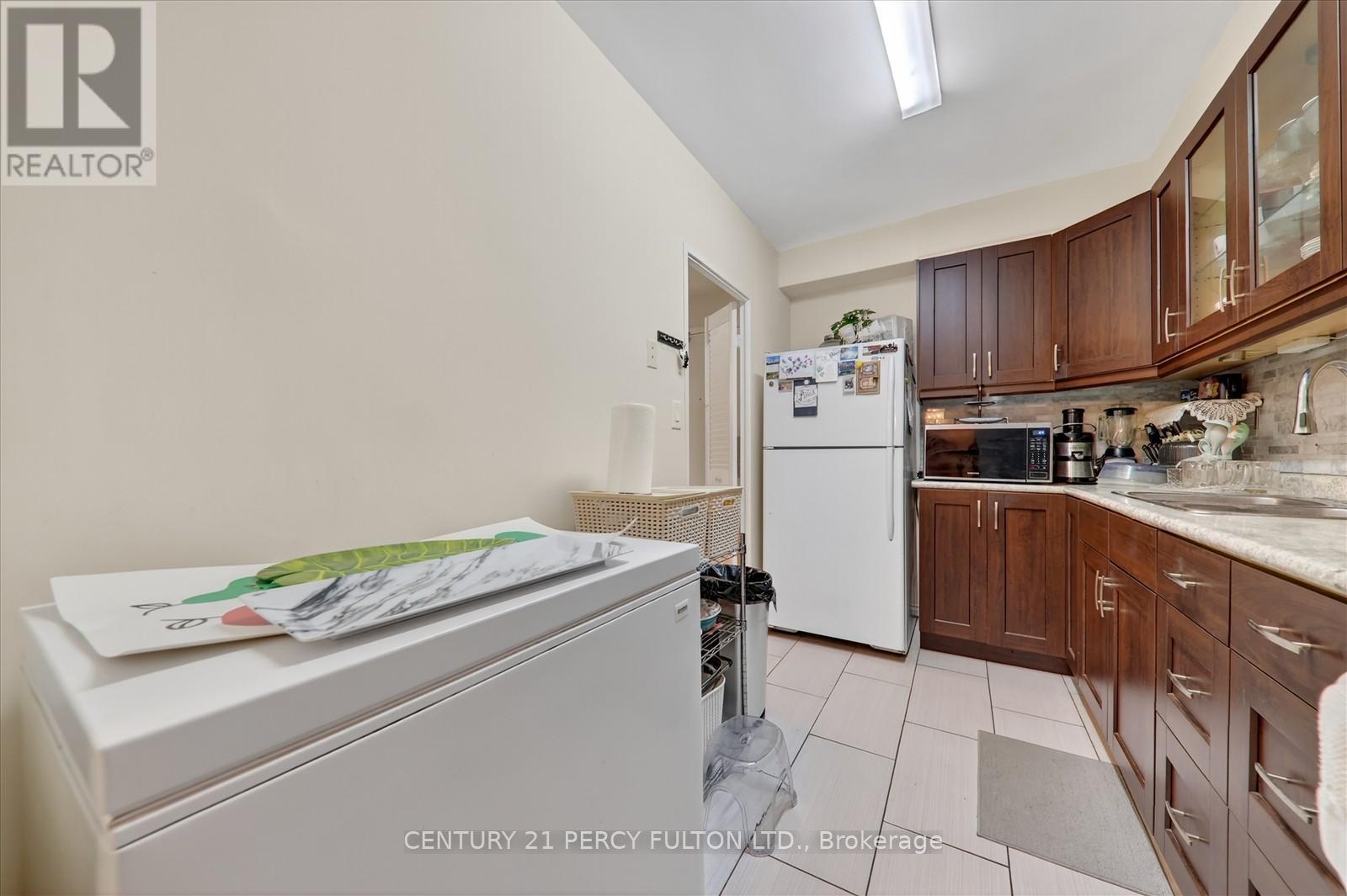 605 - 1 Massey Square, Toronto, Ontario  M4C 5L5 - Photo 17 - E12564742