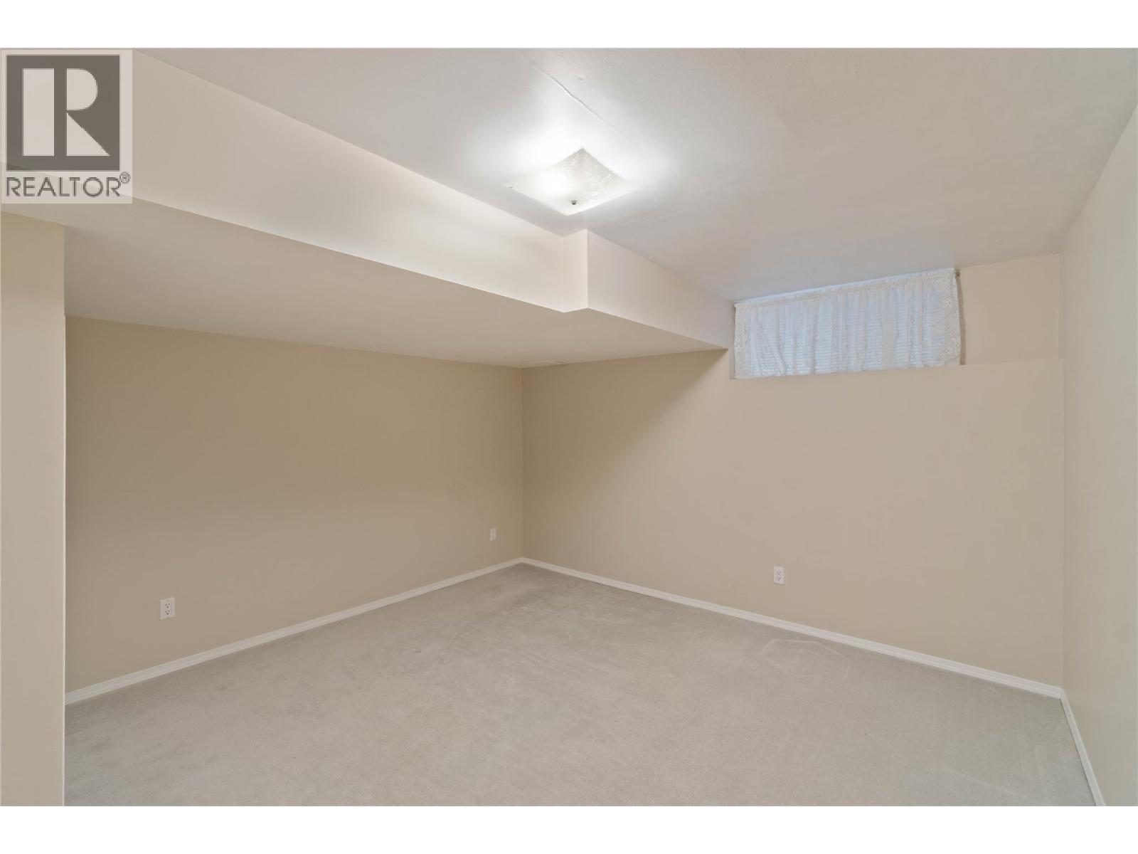 1976 Gloaming Drive, Kamloops, British Columbia  V1S 1P8 - Photo 18 - 10369737