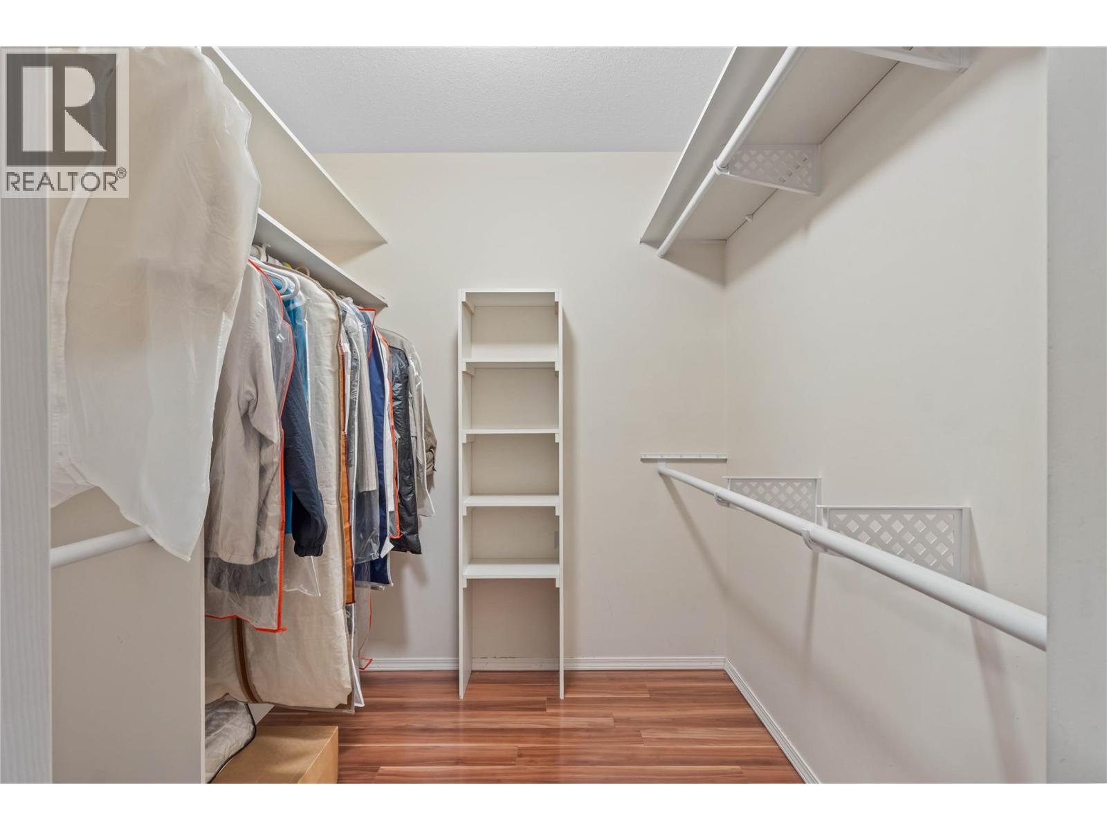 1976 Gloaming Drive, Kamloops, British Columbia  V1S 1P8 - Photo 15 - 10369737