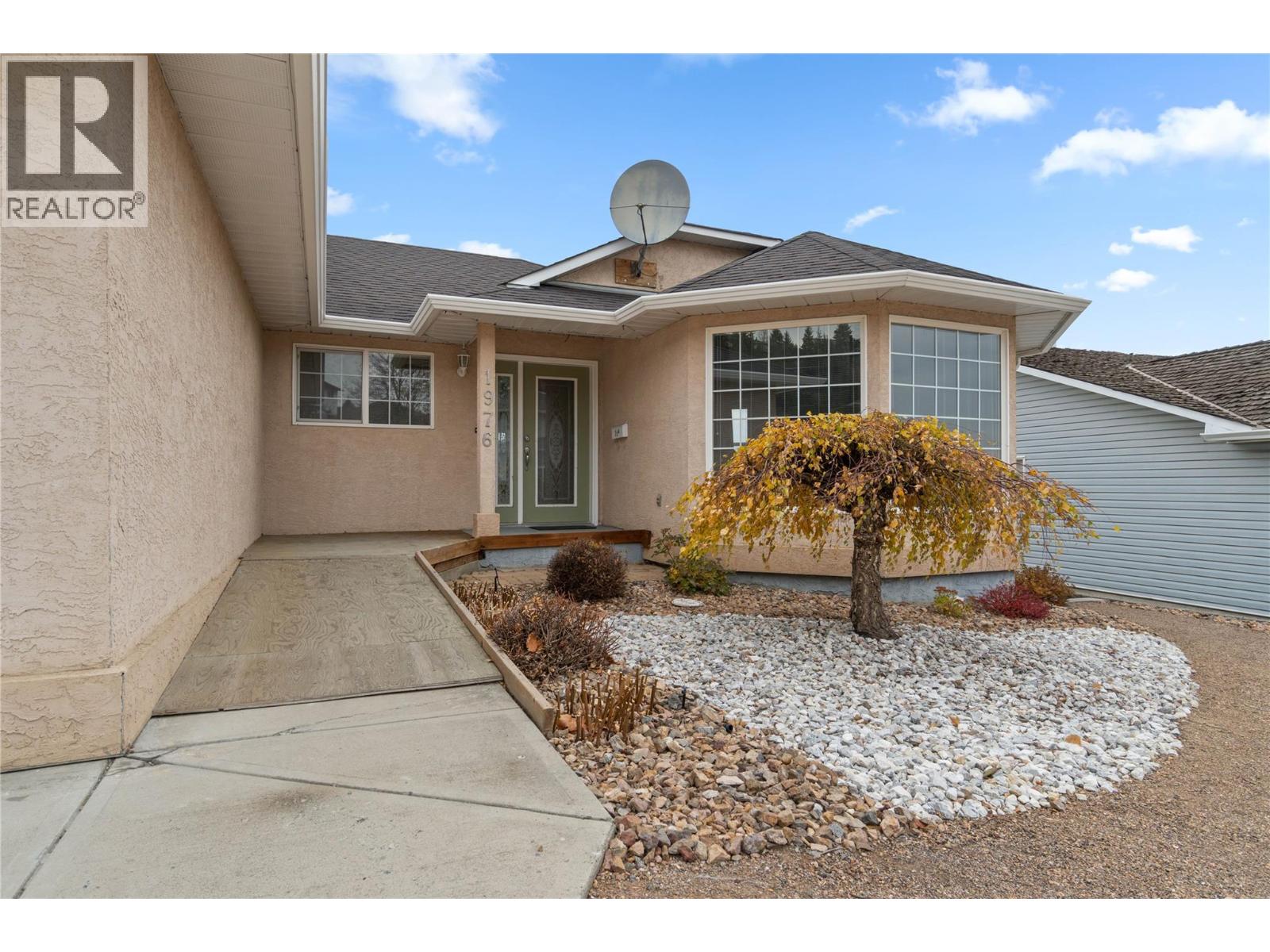 1976 Gloaming Drive, Kamloops, British Columbia  V1S 1P8 - Photo 46 - 10369737