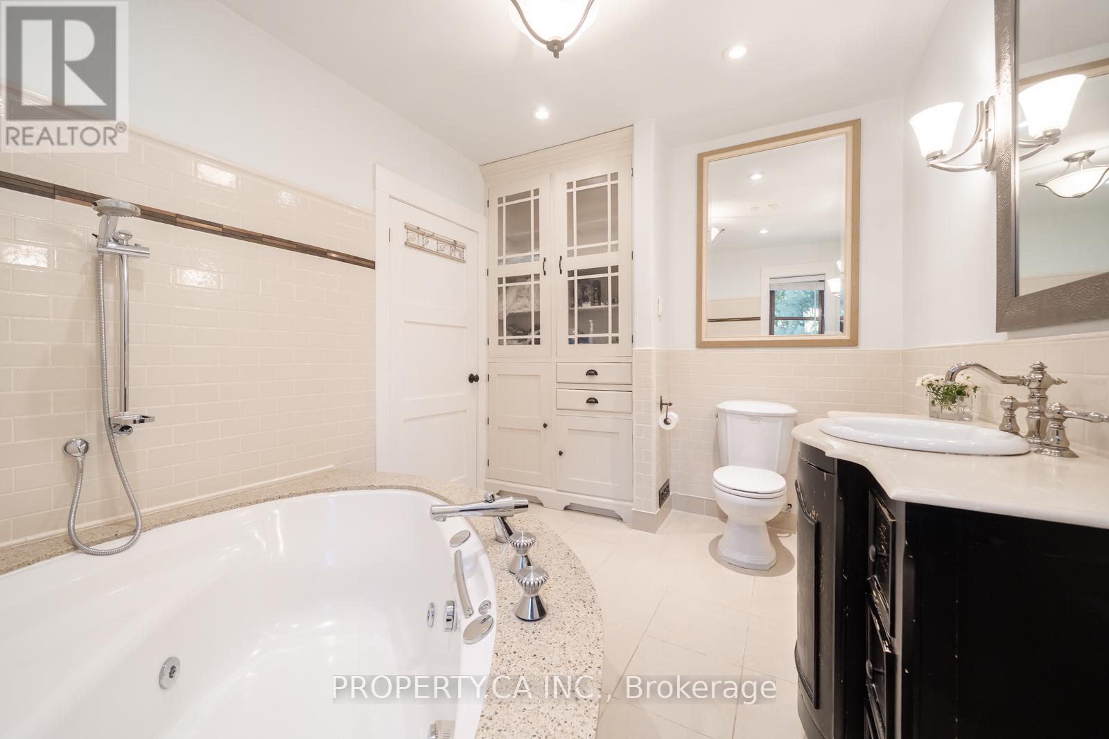 29 Tyler Street, Aurora, Ontario  L4G 2N1 - Photo 24 - N12564730