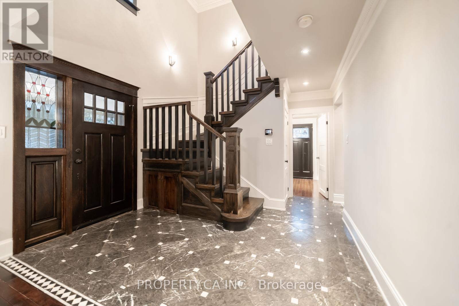 29 Tyler Street, Aurora, Ontario  L4G 2N1 - Photo 7 - N12564730