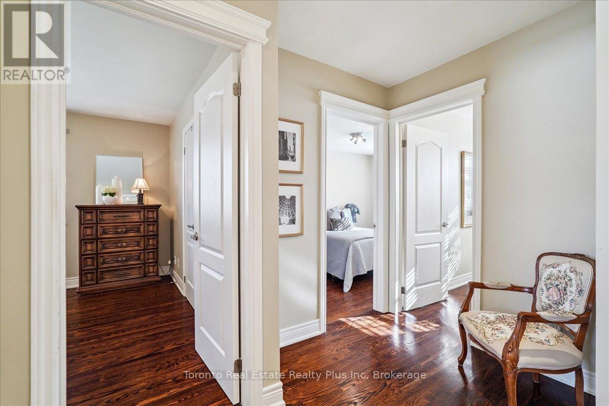 10 Sevilla Boulevard, Vaughan, Ontario  L0J 1C0 - Photo 23 - N12564738