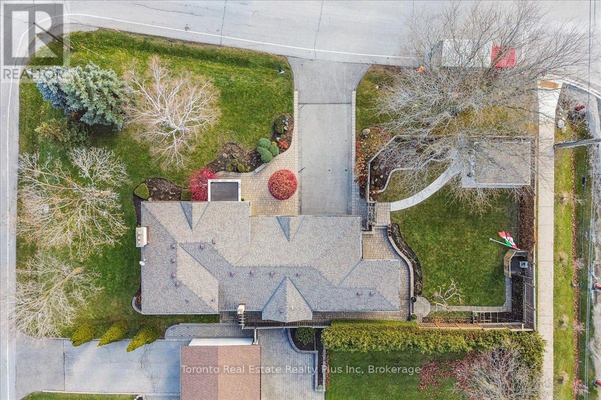 10 Sevilla Boulevard, Vaughan, Ontario  L0J 1C0 - Photo 31 - N12564738