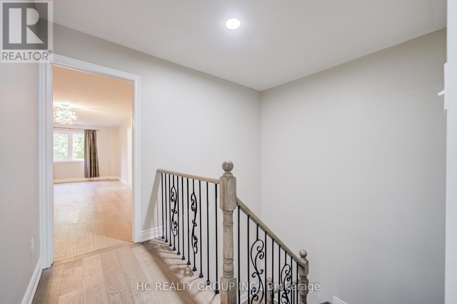 #22 - 56 North Lake Road, Richmond Hill, Ontario  L4E 0G5 - Photo 7 - N12564746