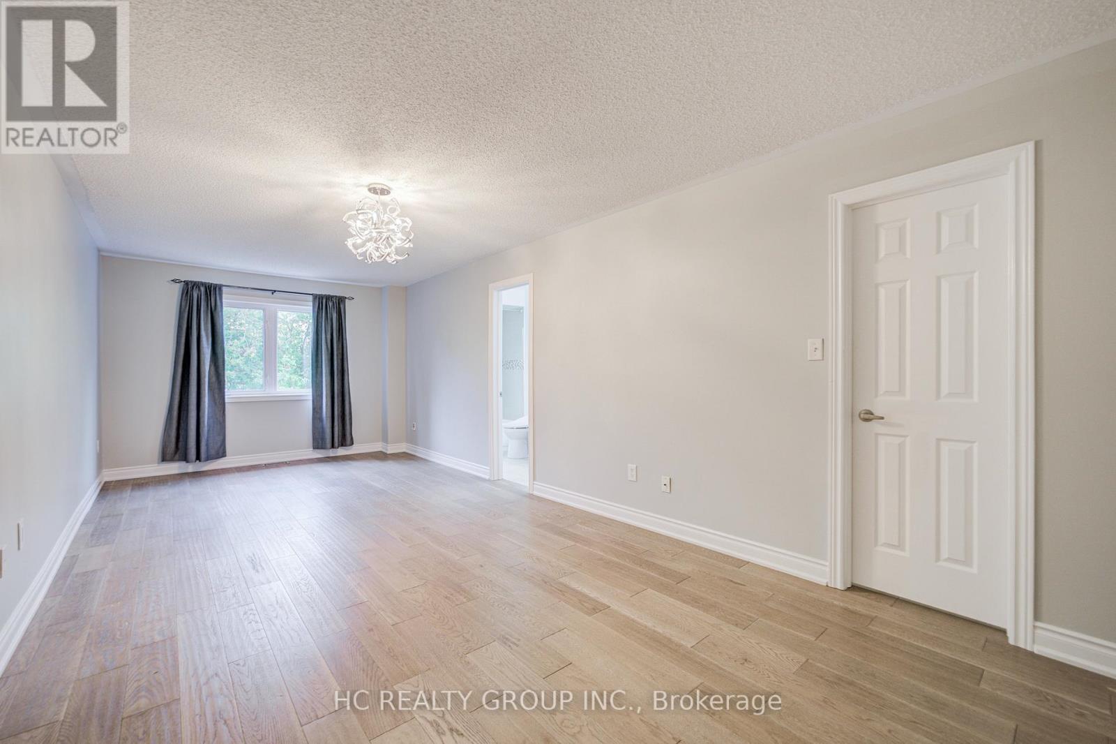 #22 - 56 North Lake Road, Richmond Hill, Ontario  L4E 0G5 - Photo 9 - N12564746