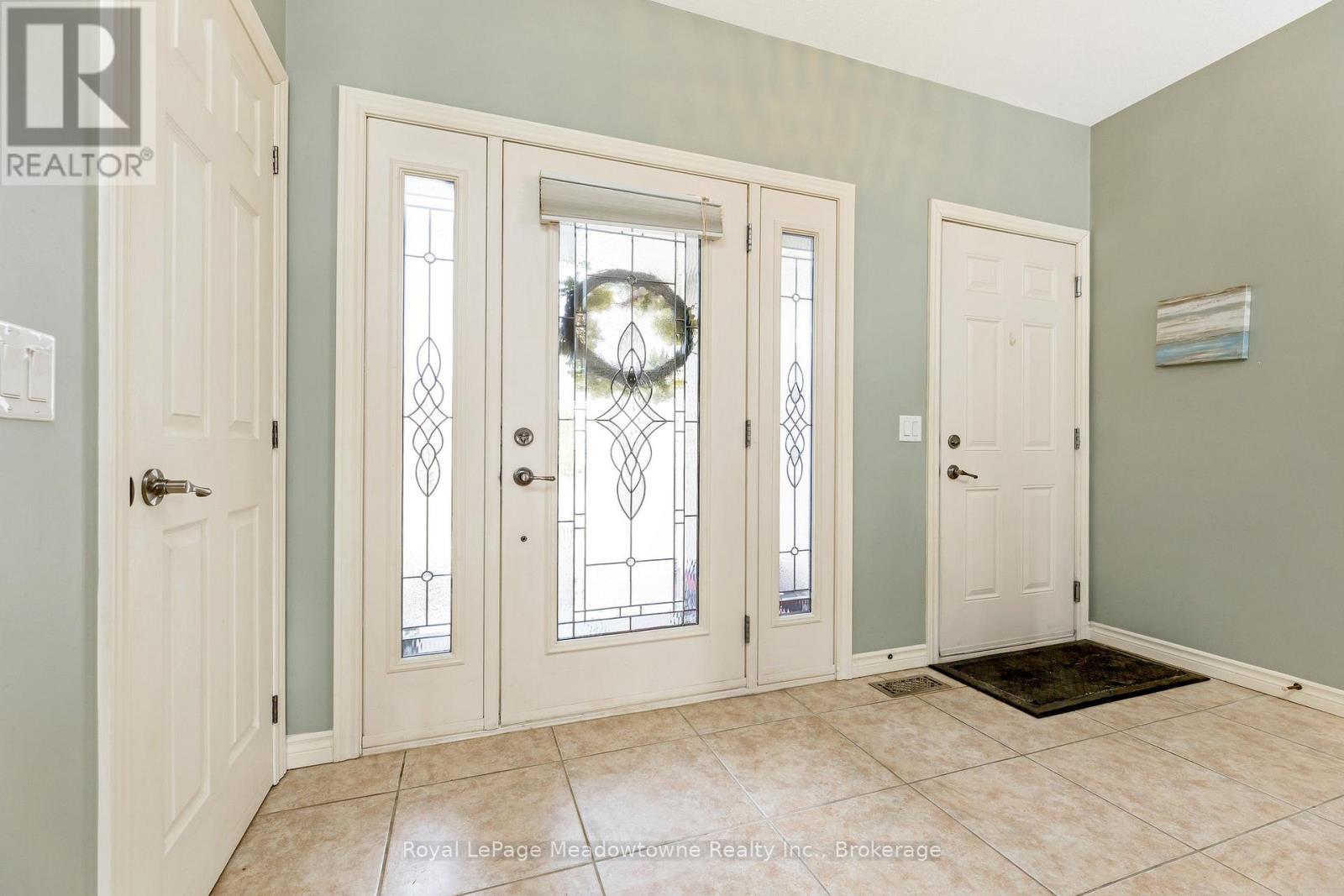 120 Gracehill Crescent, Hamilton, Ontario  L8B 1A5 - Photo 5 - X12564824