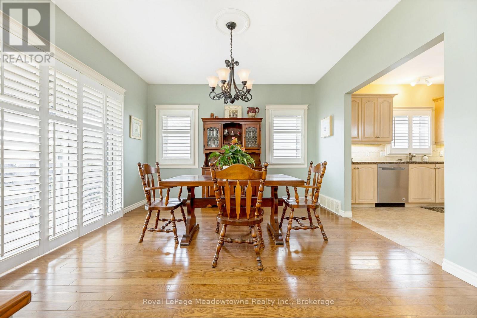 120 Gracehill Crescent, Hamilton, Ontario  L8B 1A5 - Photo 9 - X12564824