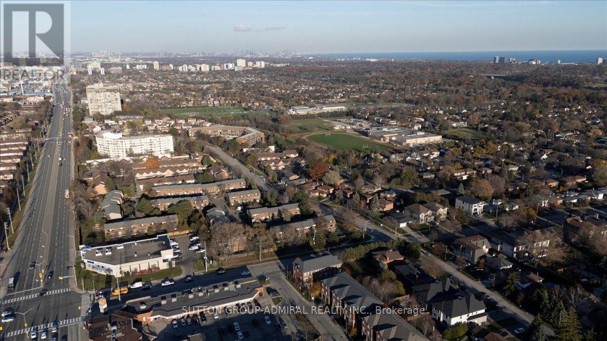 1 - 2600 Glengarry Road, Mississauga, Ontario  L5C 0A2 - Photo 38 - W12564332