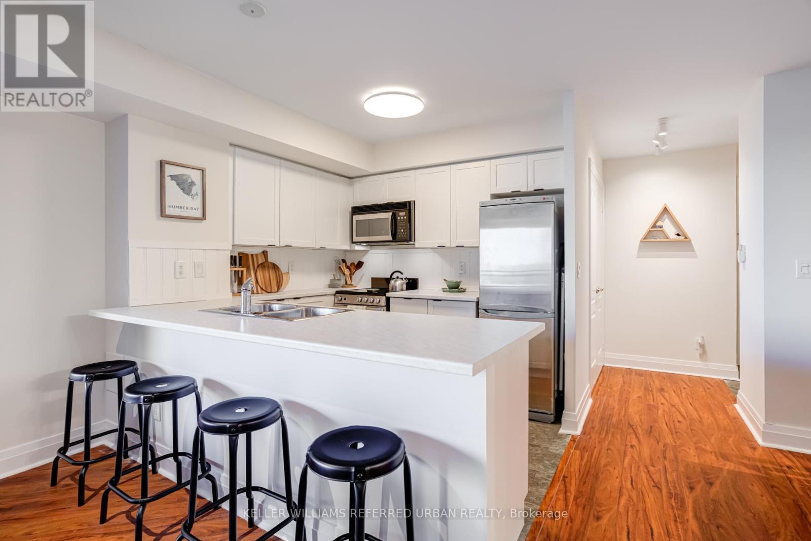 1008 - 2121 Lake Shore Boulevard W, Toronto, Ontario  M8V 4E9 - Photo 8 - W12564734