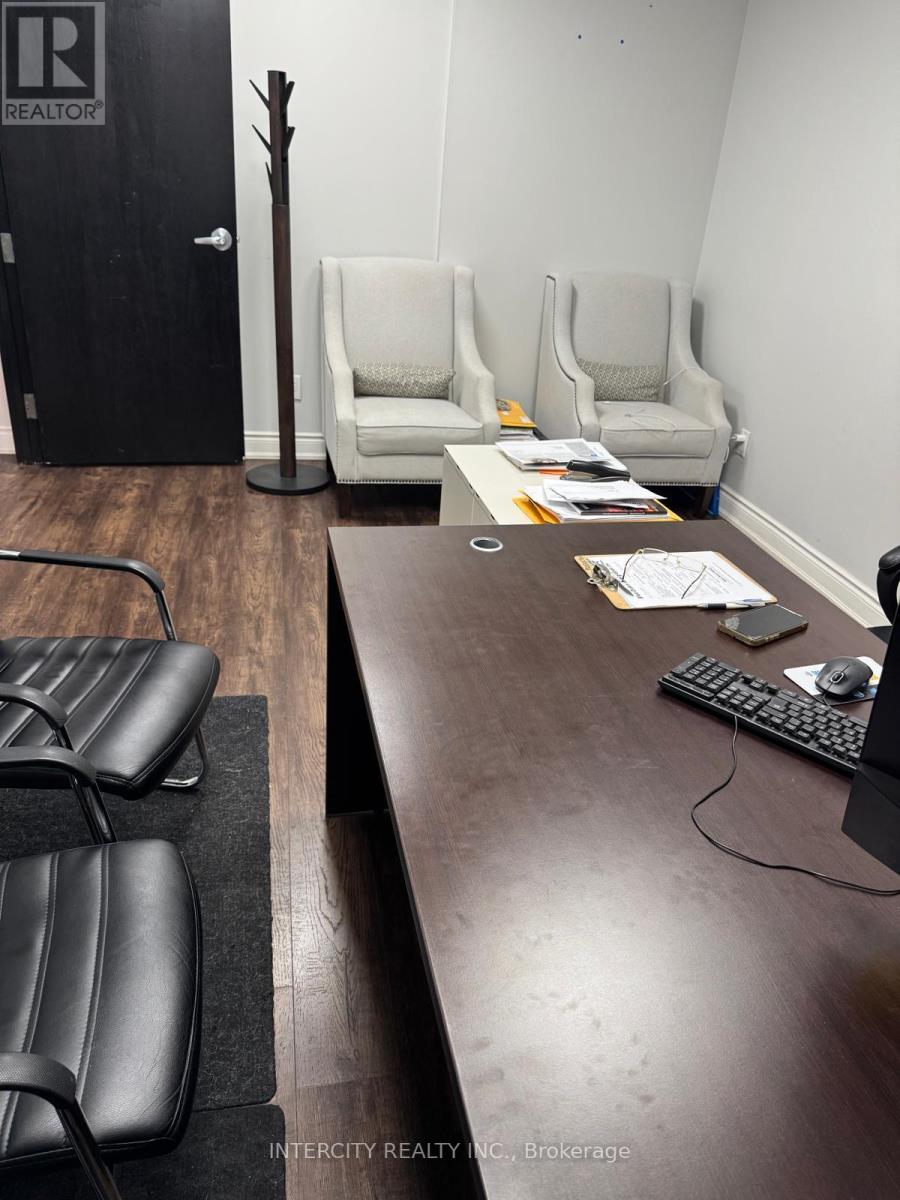 20 - 7895 Tranmere Drive, Mississauga, Ontario  L5S 1V9 - Photo 10 - W12564744