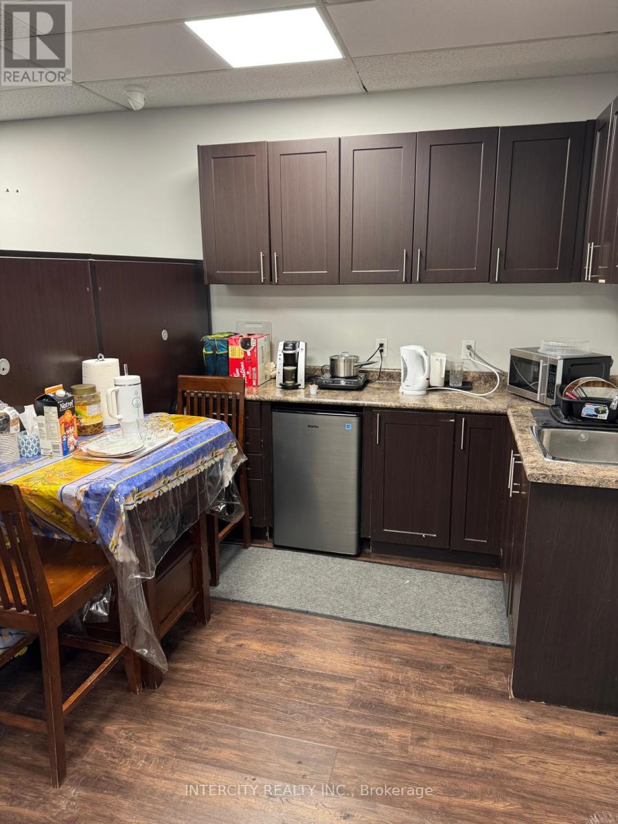 20 - 7895 Tranmere Drive, Mississauga, Ontario  L5S 1V9 - Photo 6 - W12564744