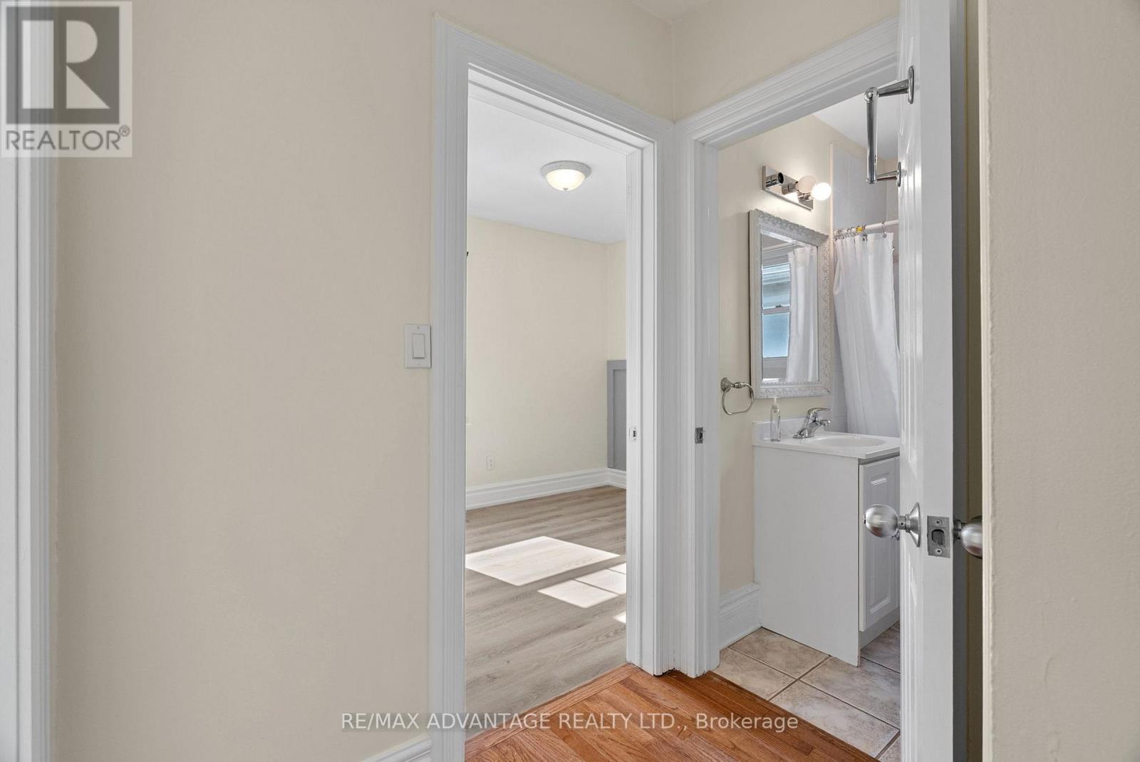 555 Chester Street, London South, Ontario  N6C 2K1 - Photo 13 - X12564794