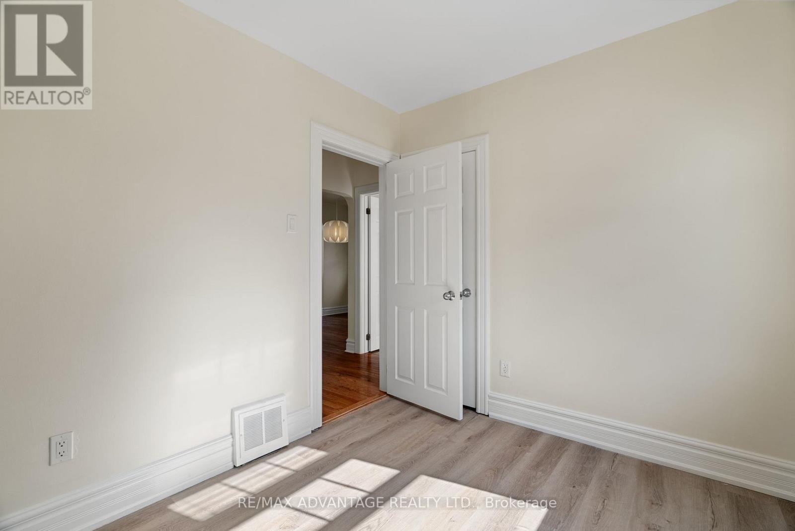 555 Chester Street, London South, Ontario  N6C 2K1 - Photo 18 - X12564794