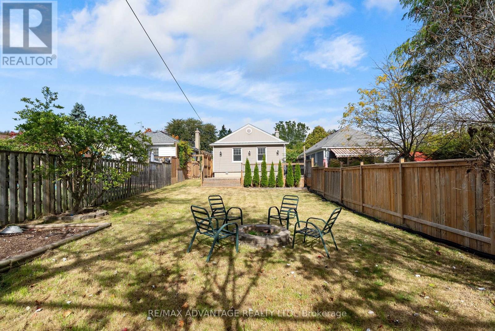 555 Chester Street, London South, Ontario  N6C 2K1 - Photo 38 - X12564794