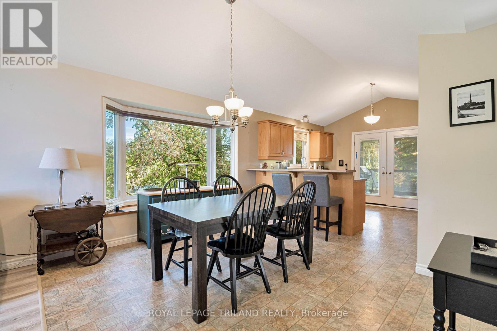 3805 Trillium Drive, Southwest Middlesex, Ontario  N0L 1M0 - Photo 12 - X12564830