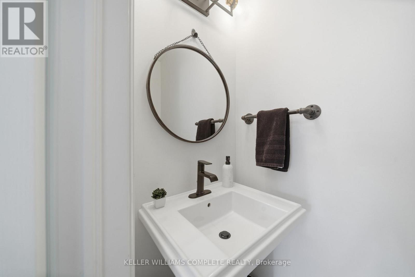 136 Braemar Avenue, Haldimand, Ontario  N3W 2M6 - Photo 19 - X12564750