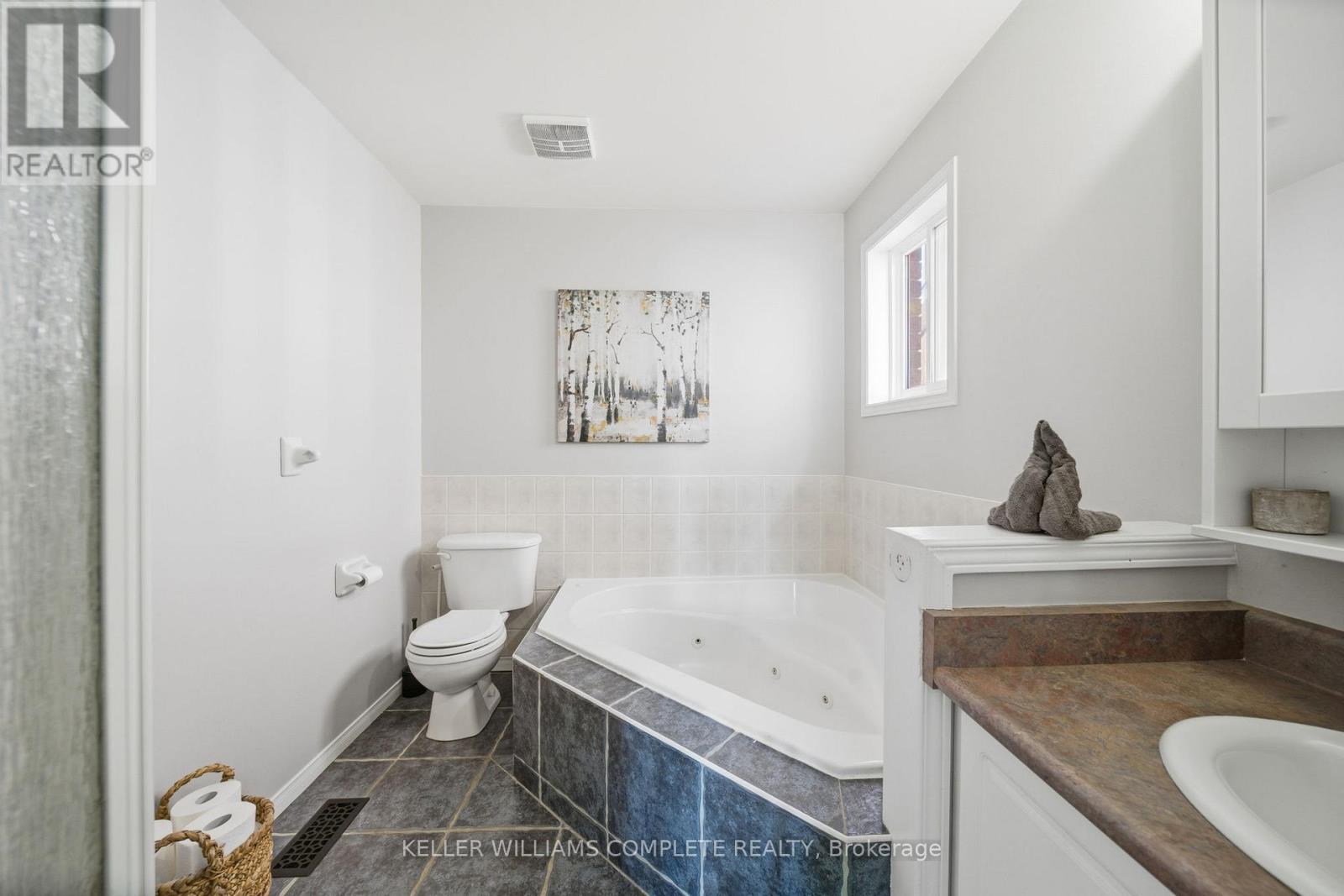 136 Braemar Avenue, Haldimand, Ontario  N3W 2M6 - Photo 24 - X12564750