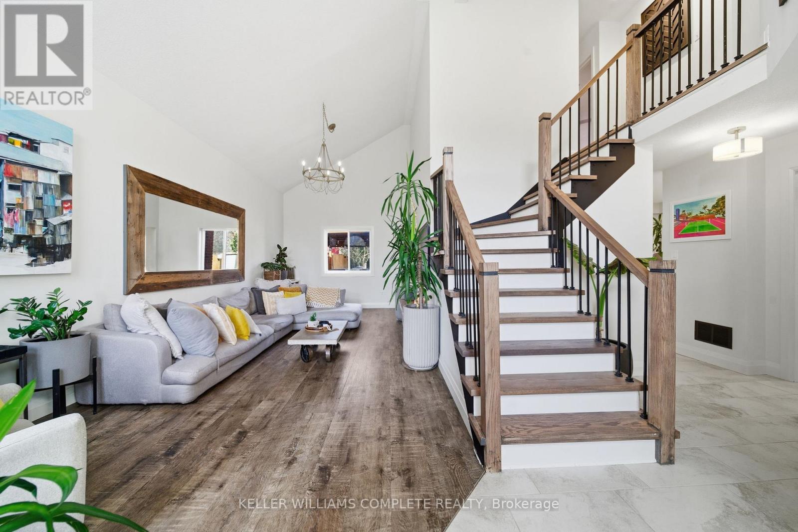 136 Braemar Avenue, Haldimand, Ontario  N3W 2M6 - Photo 5 - X12564750