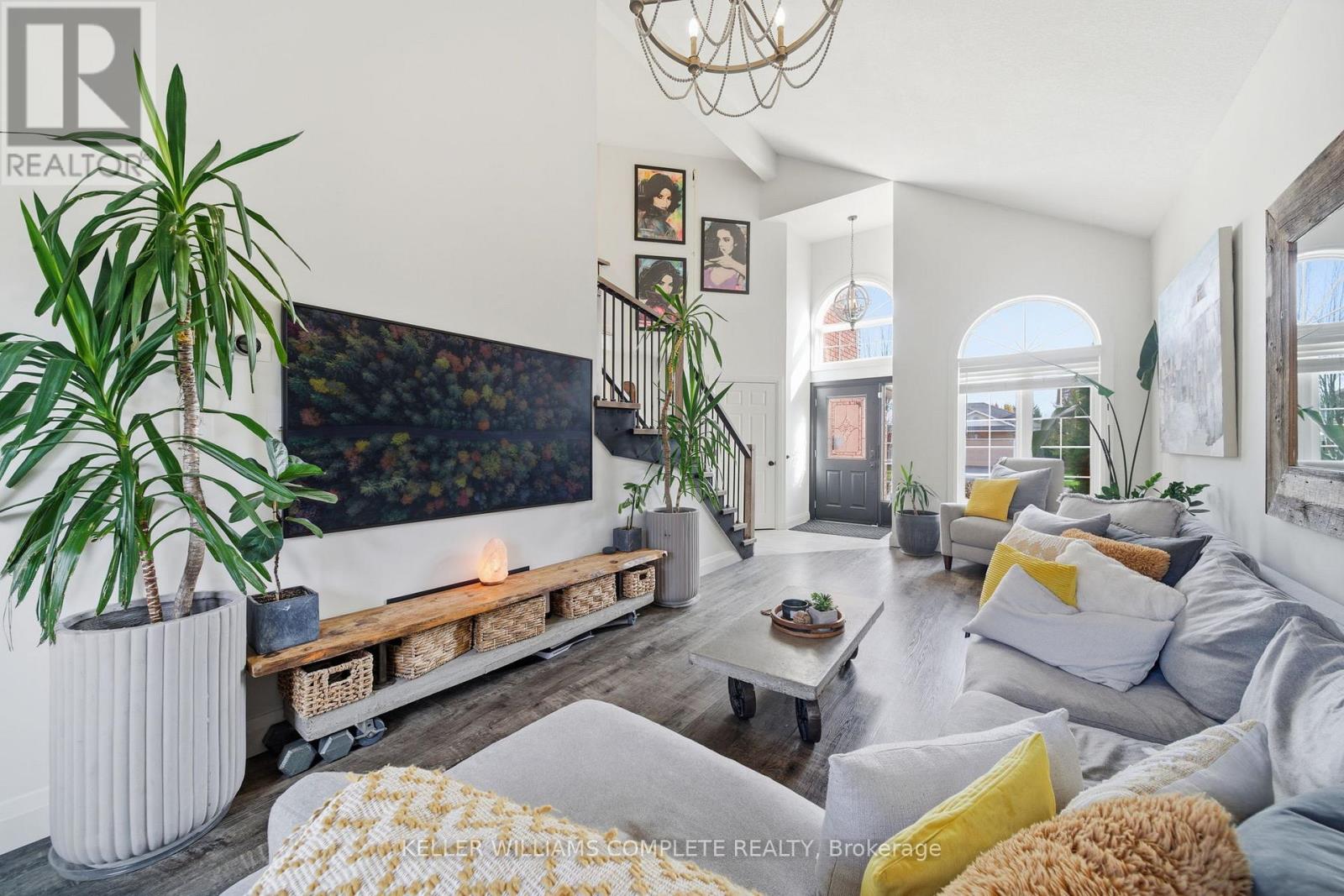 136 Braemar Avenue, Haldimand, Ontario  N3W 2M6 - Photo 7 - X12564750