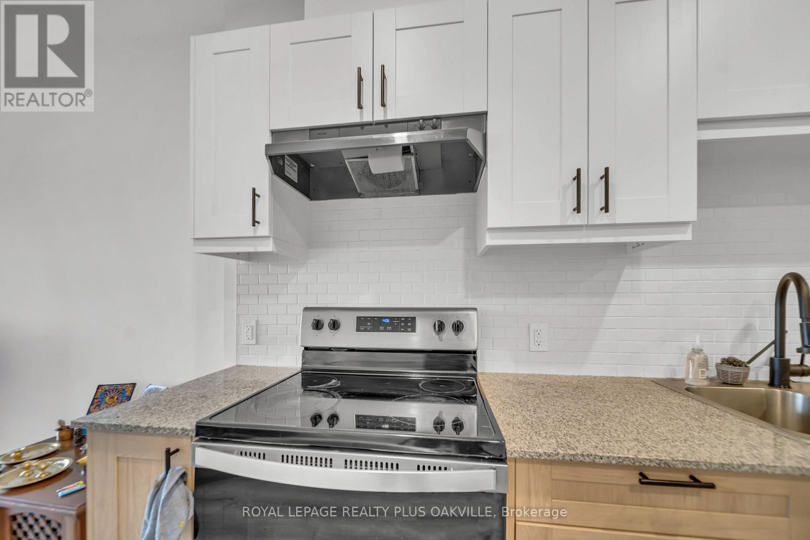 Ph809 - 191 Elmira Road S, Guelph, Ontario  N1K 0E5 - Photo 10 - X12564762