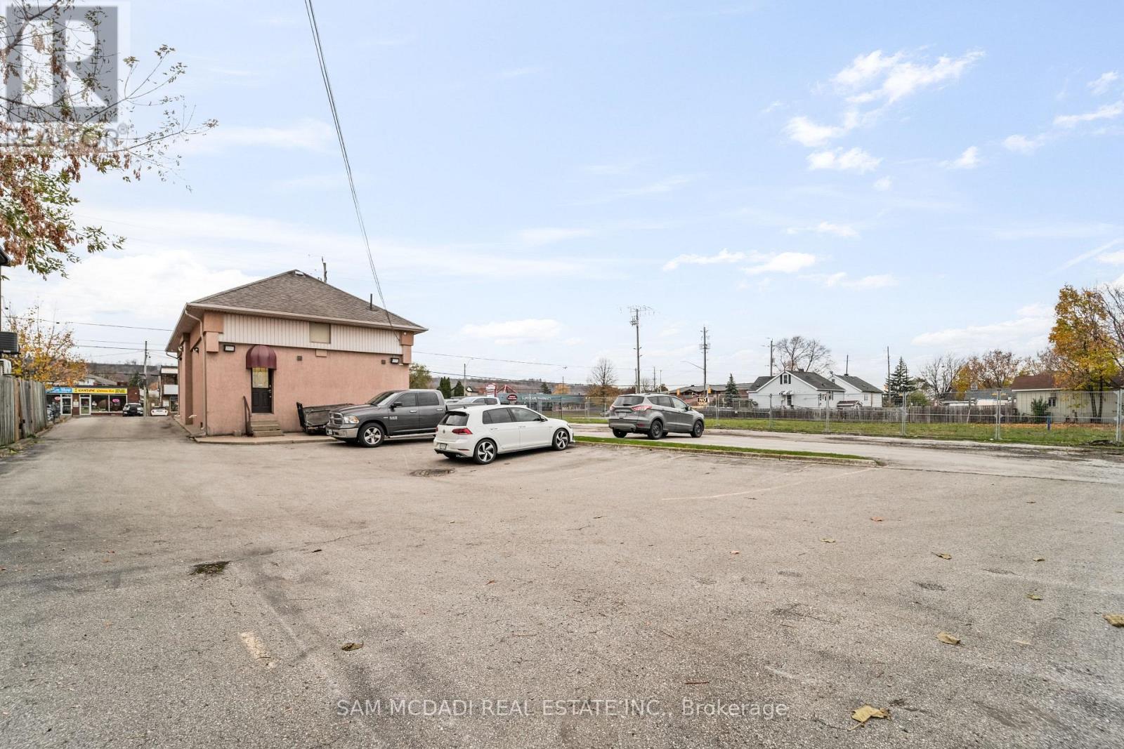 423 Highway 8 Highway, Hamilton, Ontario  L8G 1G1 - Photo 17 - X12543434