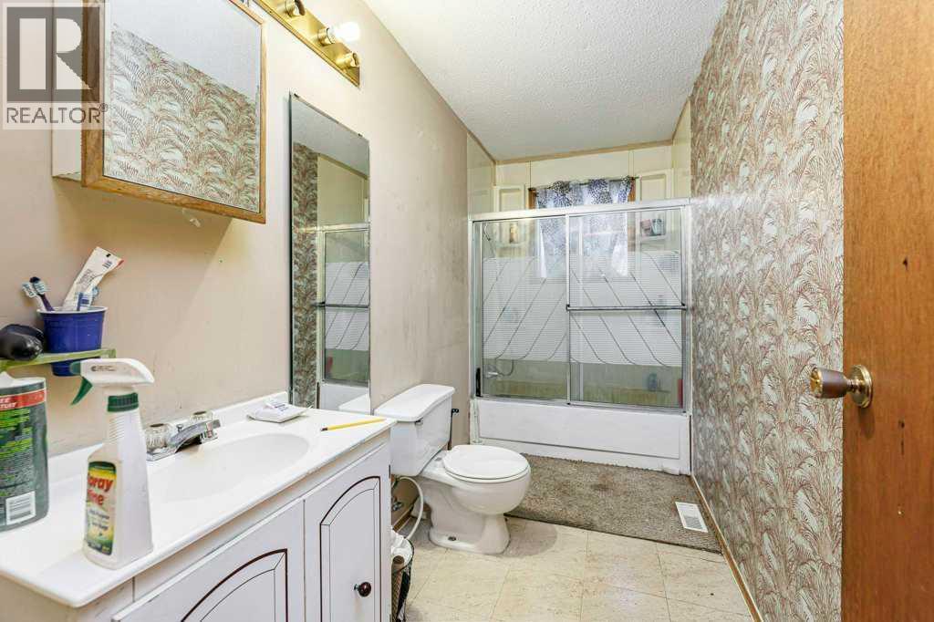 4804 Broadway Avenue, Blackfalds, Alberta  T0M 0J0 - Photo 11 - A2271760