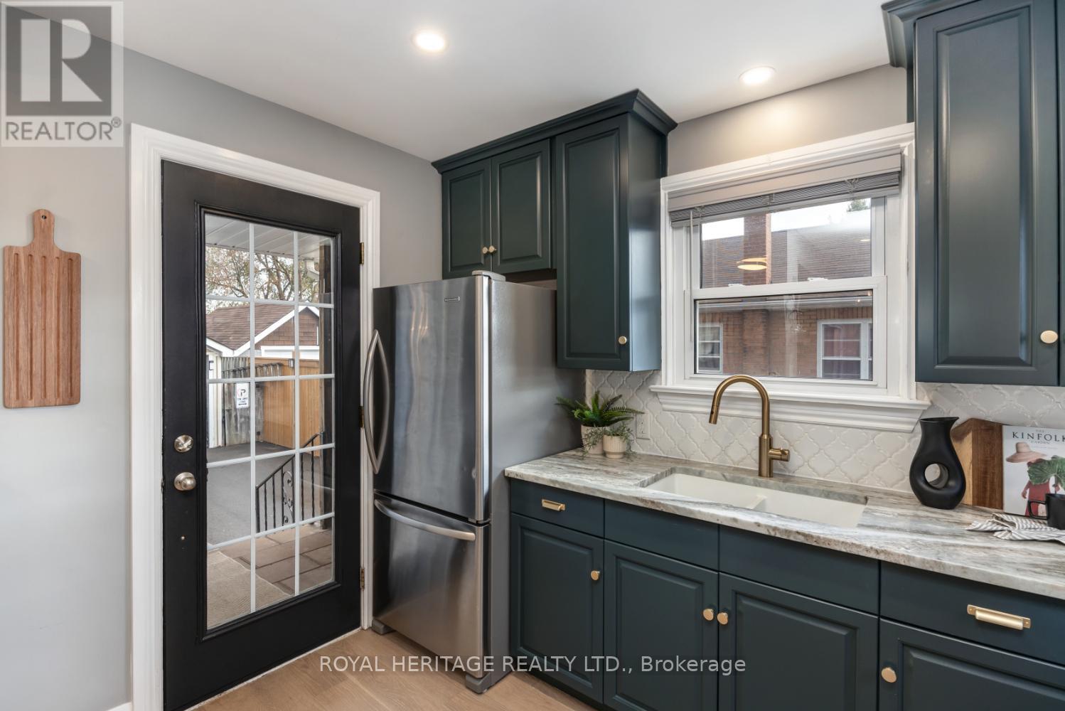 245 Elizabeth Street, Oshawa, Ontario  L1J 5S5 - Photo 8 - E12543960