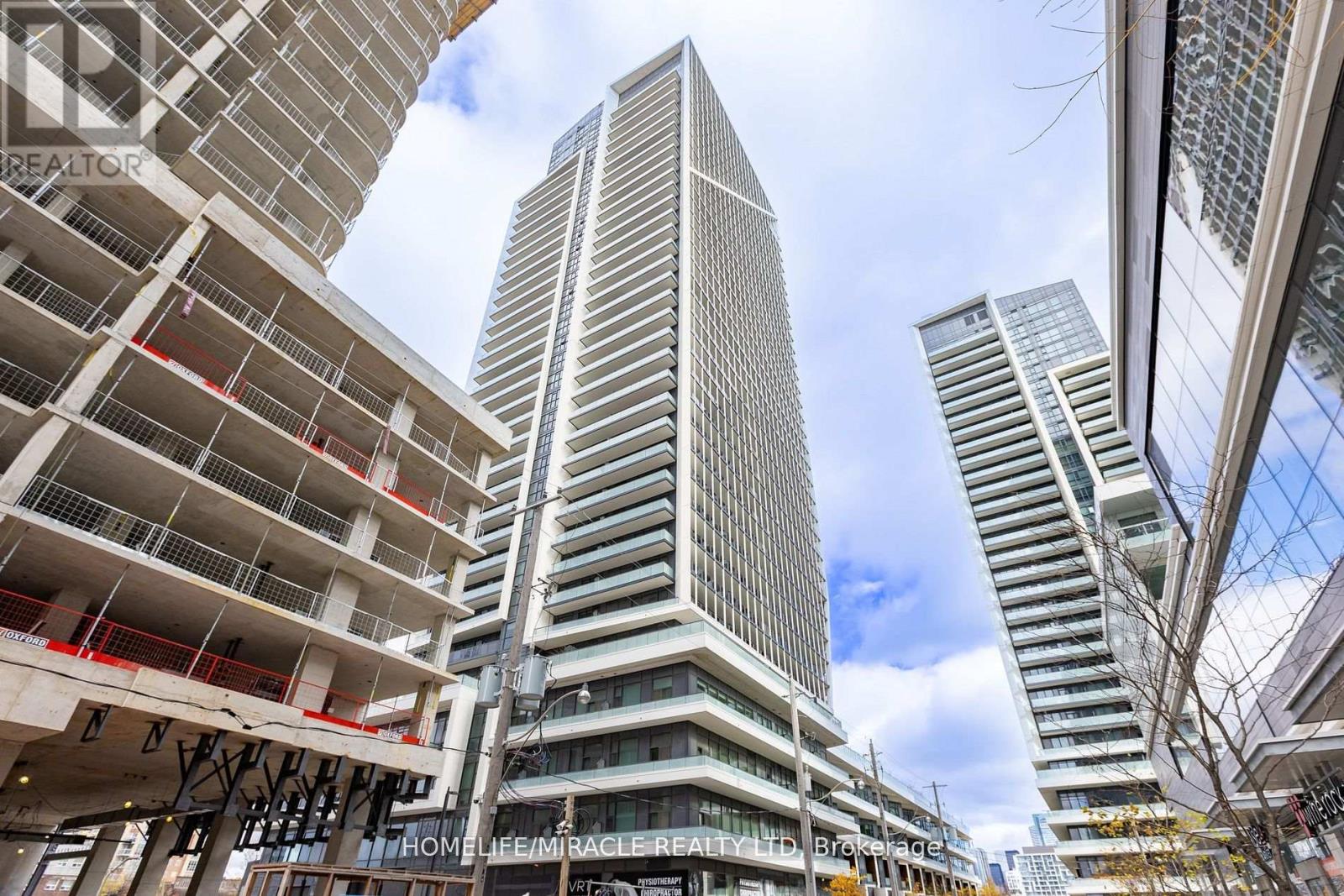 325 - 50 ORDNANCE STREET, Toronto, Ontario