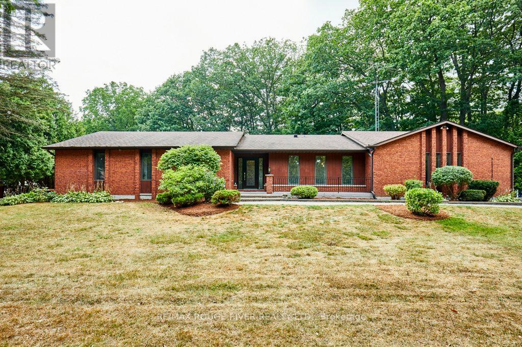 112 Old Varcoe Road, Clarington, Ontario  L1E 2K4 - Photo 3 - E12564804